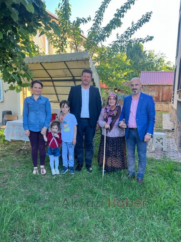 Bilal Soykan'dan anne Yazıcı'ya ziyaret
