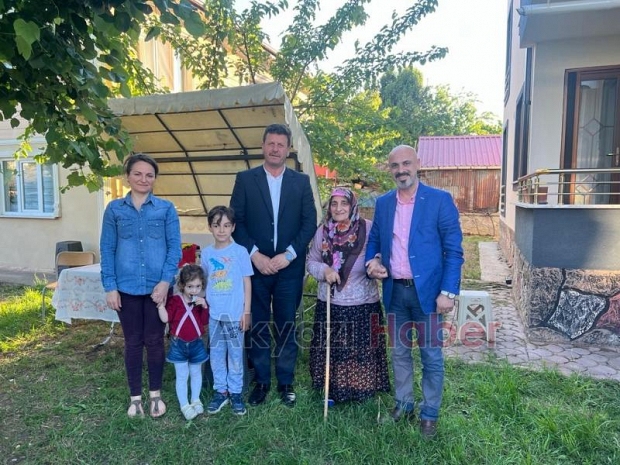 Bilal Soykan'dan anne Yazıcı'ya ziyaret