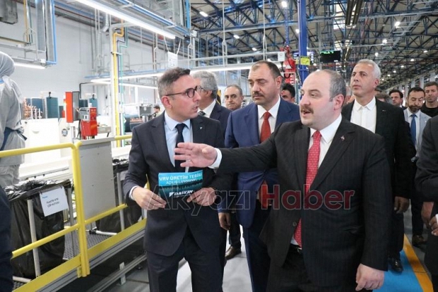 Bakan Varank Sakarya'ya geldi