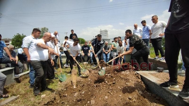  Emre Yıldırımhan defnedildi