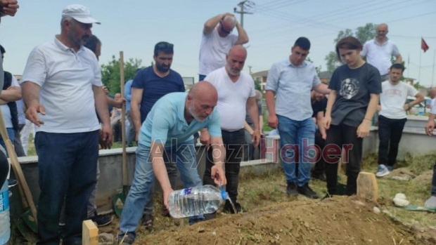  Emre Yıldırımhan defnedildi