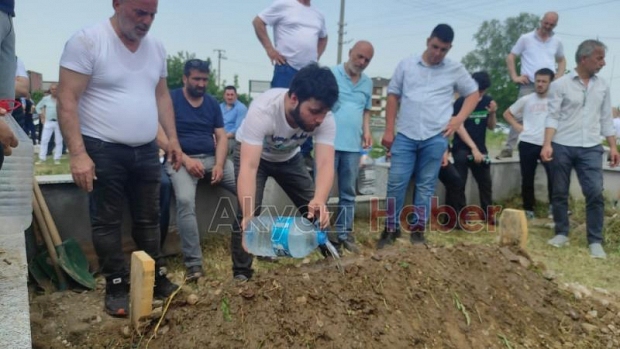  Emre Yıldırımhan defnedildi