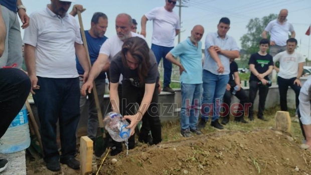  Emre Yıldırımhan defnedildi