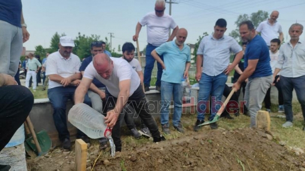  Emre Yıldırımhan defnedildi