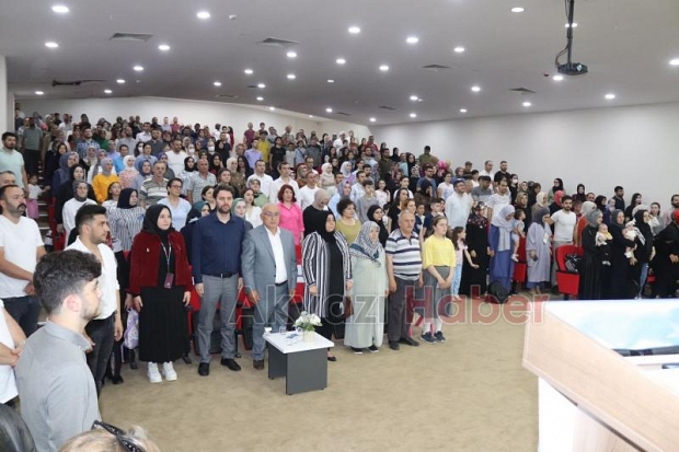 Akyazı İnönü Anaokulu'ndan yıl sonu gösterisi