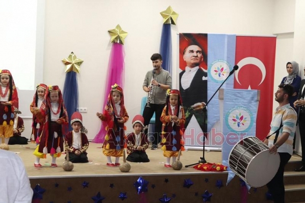 Akyazı İnönü Anaokulu'ndan yıl sonu gösterisi