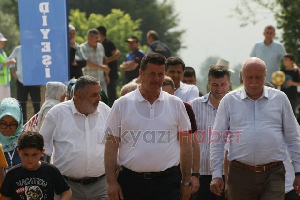 Akyazı’da Kara Mürver fideleri toprakla buluştu