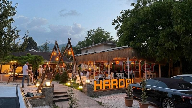 Hardal Burger artık kırkpınarda