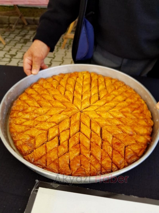Beklenen Akyazı Kermesi açılıyor