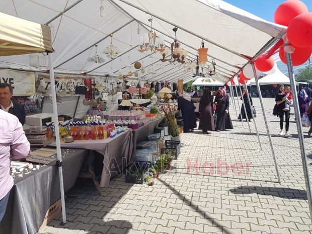 Beklenen Akyazı Kermesi açılıyor