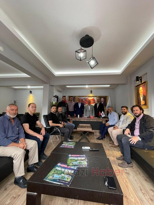 Akyazı Muhtarlar Derneği'ne ziyaret
