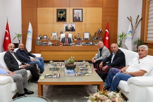Akyazı Muhtarlar Derneği'nden üst düzey ziyaretler