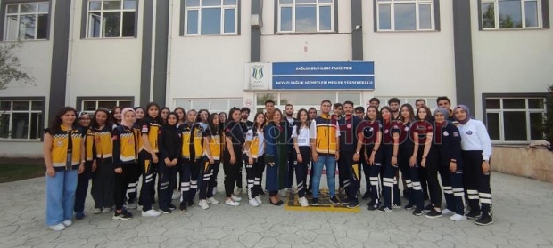 Akyazı Sağlık Hizmetleri MYO'da ilk yemin heyecanı