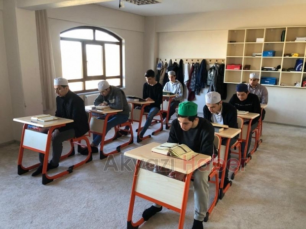 Akyazı'da Kuranı anlama programı ve hafızlık kursu