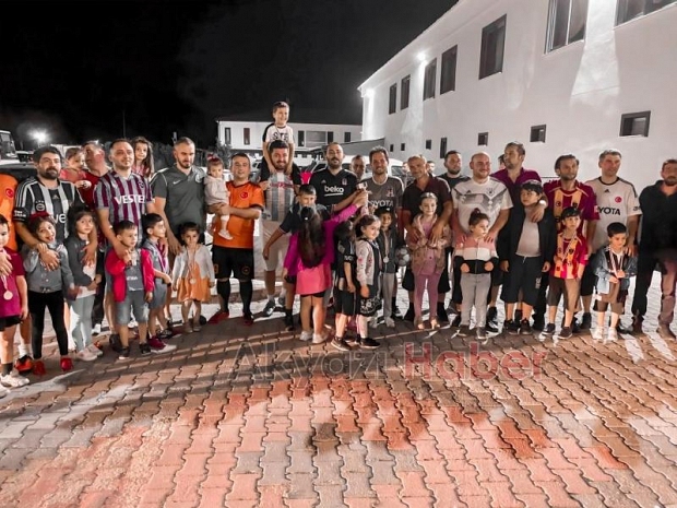 İnönü Anaokulu Velilerinden Unutulmaz Dostluk Maçı