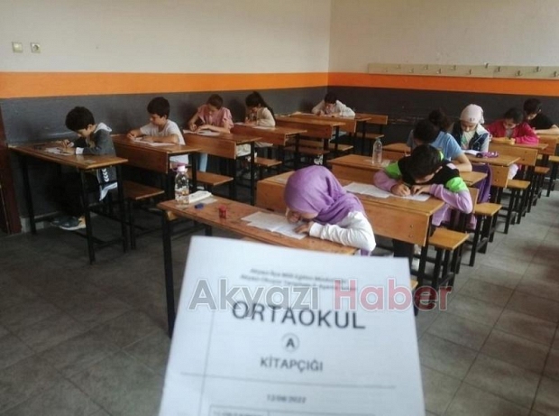 Akyazı'da Kitap Okuma Yarışmasında ödüller verildi