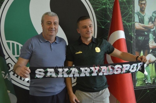 Nalepa Resmen Sakaryaspor'da