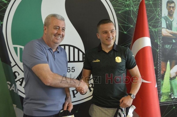 Nalepa Resmen Sakaryaspor'da