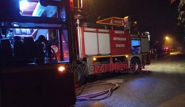 Akyazı'da yangın