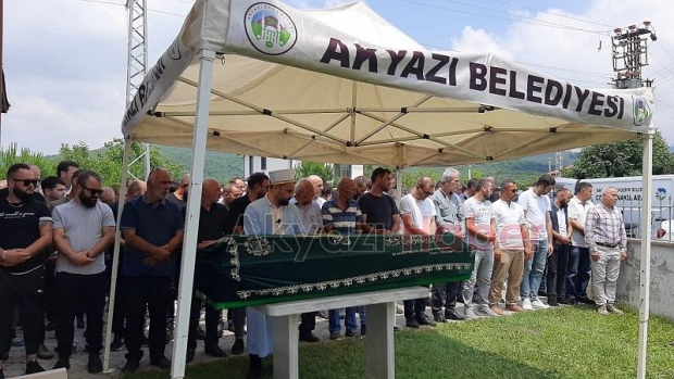 Akyazı'da cinayet kurbanı Sezgin Nur'a acı veda