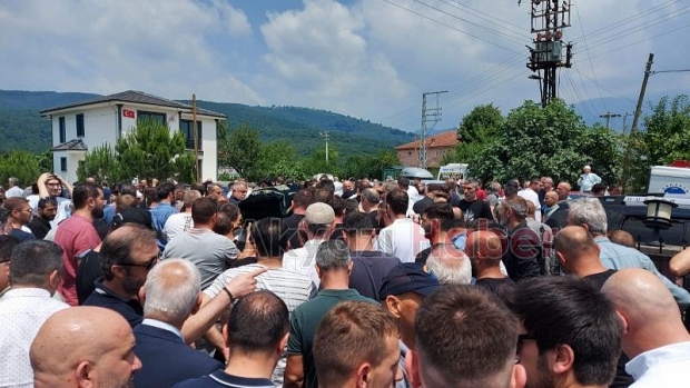Akyazı'da cinayet kurbanı Sezgin Nur'a acı veda