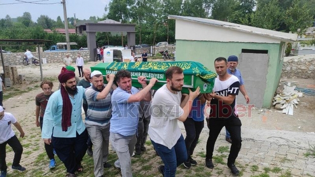 Hızır Atmaca Defnedildi
