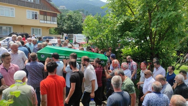 Hızır Atmaca Defnedildi