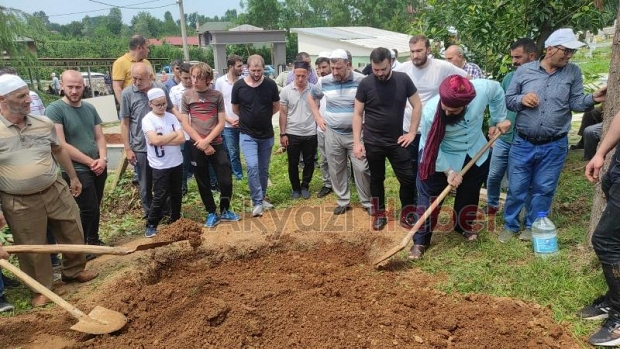 Hızır Atmaca Defnedildi
