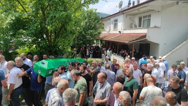 Hızır Atmaca Defnedildi