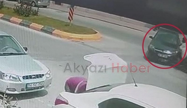 Akyazı'da kaza anı kamerada