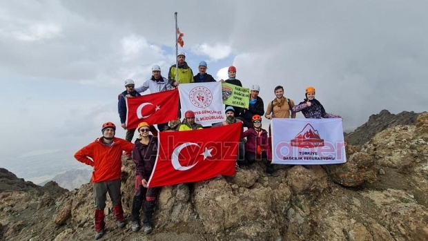 Sakaryalı dağcılar 5 dağa tırmanış yaptı