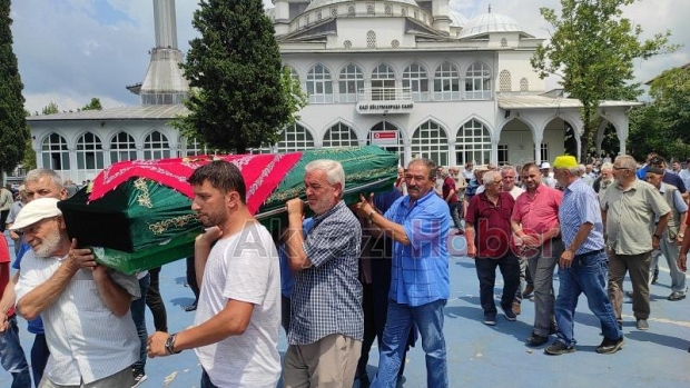 Ayşe Azizoğlu Defnedildi 