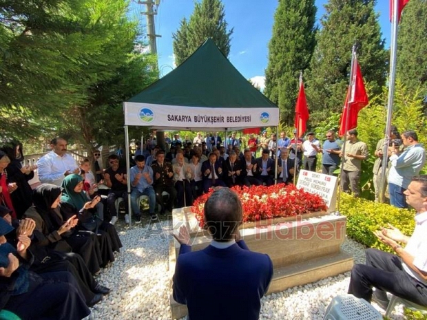 15 Temmuz şehidi Gökbayrak, mezarı başında anıldı