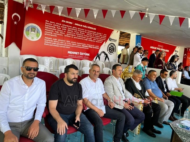 Tarihi Akbalık Yağlı Güreşleri başladı