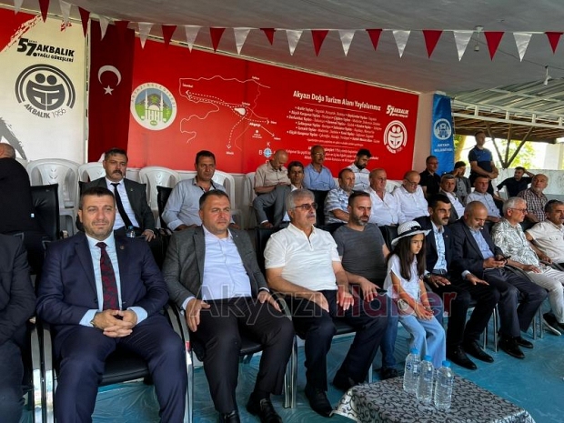 Tarihi Akbalık Yağlı Güreşleri başladı