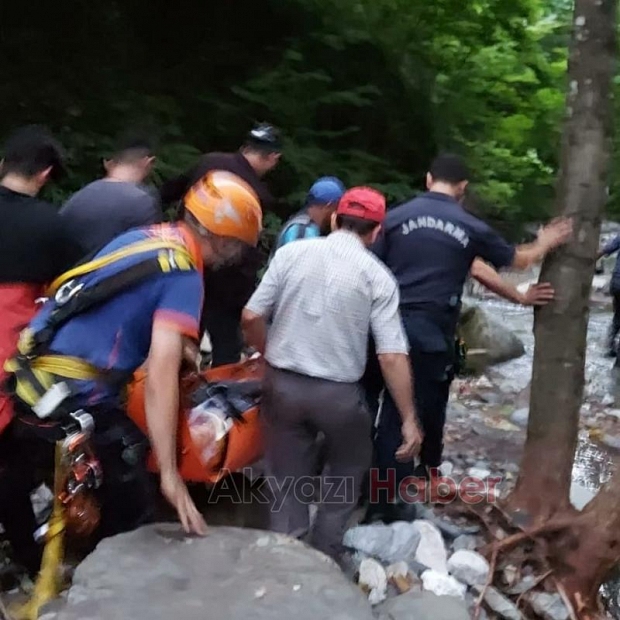 Mantar toplarken dere yatağına düştü, böyle kurtarıldı