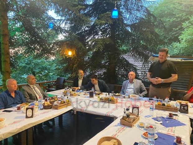 Akyazı ilçe Jandarma Komutanı için veda yemeği