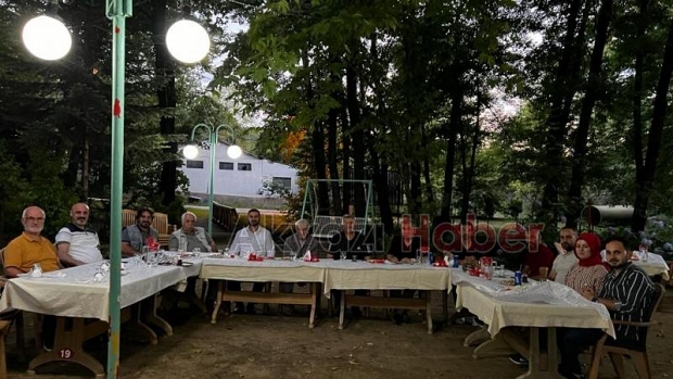 Akbalık Güreş Ağalığını devreden Öztürk'ten gazetecilere teşekkür