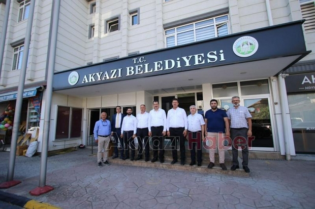Ali İhsan Yavuz Akyazı'da temaslarda bulundu