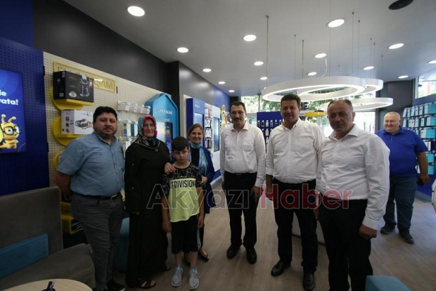 Ali İhsan Yavuz Akyazı'da temaslarda bulundu