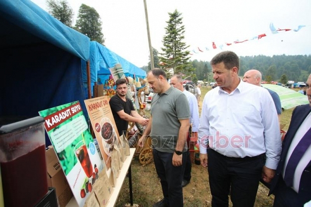 Acelle Şenliği Başladı