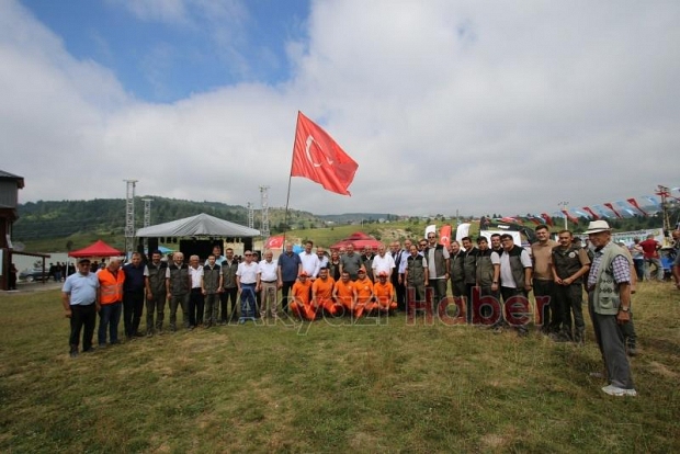 Acelle Şenliği Başladı
