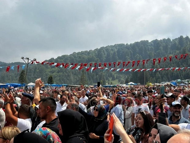 Acelle Yayla Şenliği'ne büyük katılım