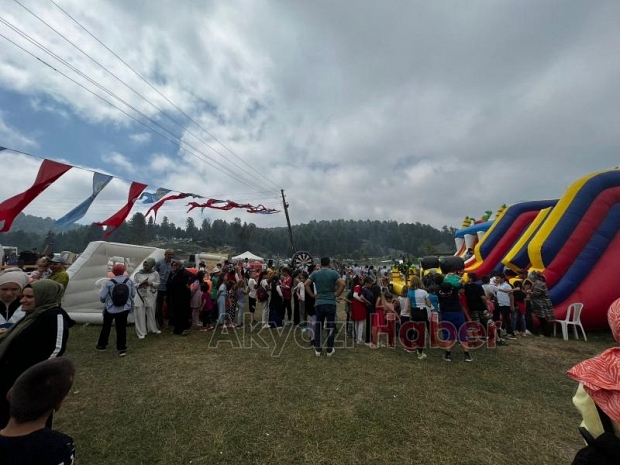 Acelle Yayla Şenliği'ne büyük katılım