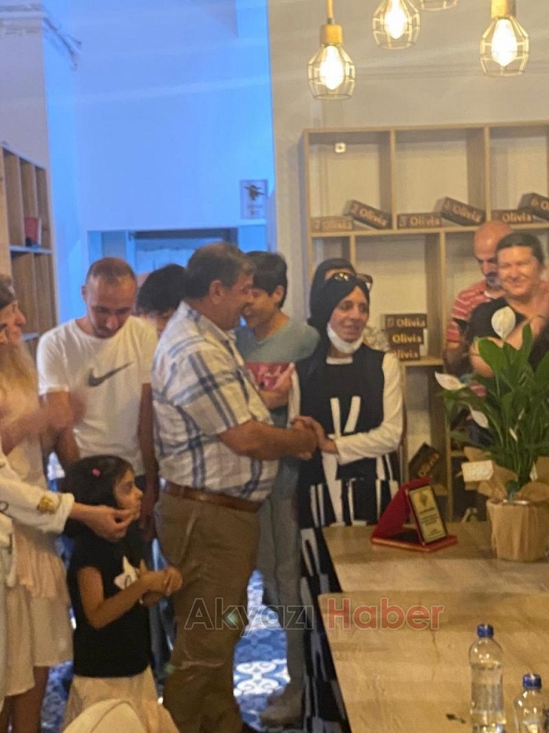 Akyazı Halk Eğitim'de veda yemeği 