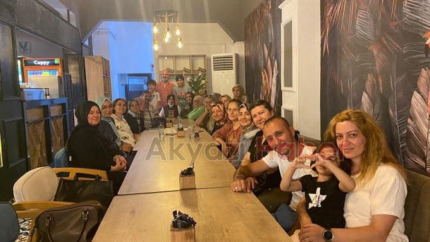Akyazı Halk Eğitim'de veda yemeği 