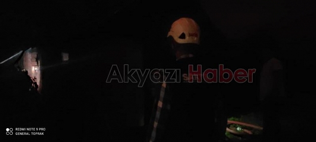 Akyazı'da samanlık yangını