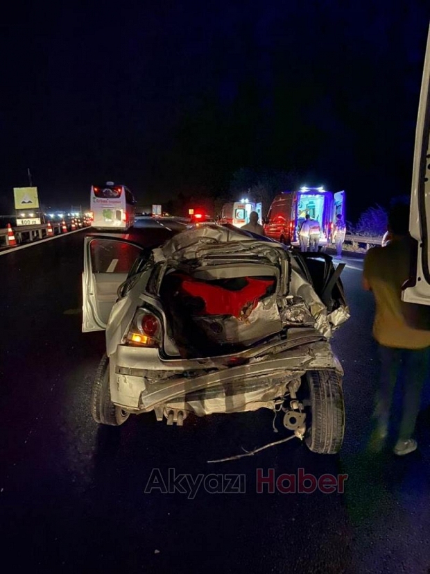 Sakarya sınırında katliam gibi kaza: 3 ölü