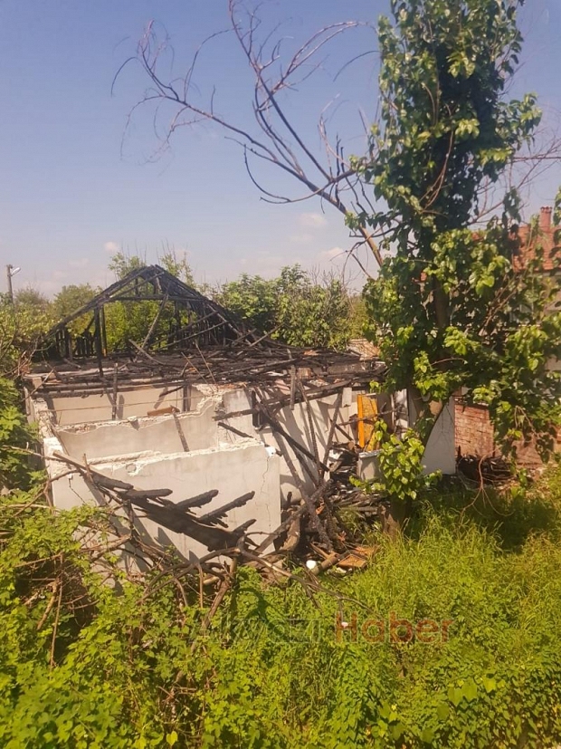  Vatandaş metruk evin yıkılmasını istiyor