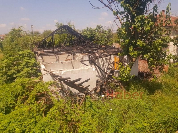  Vatandaş metruk evin yıkılmasını istiyor